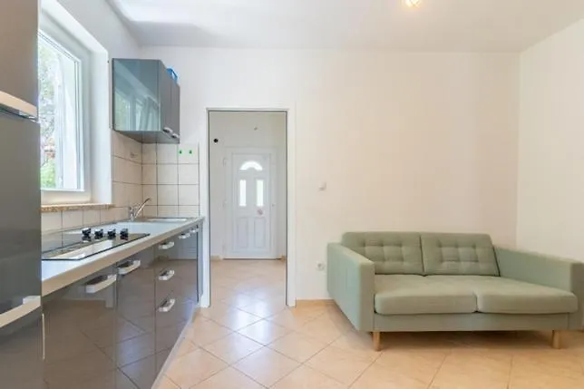 In With Balcony, Ac, Wifi, Washing Machine 4249-3